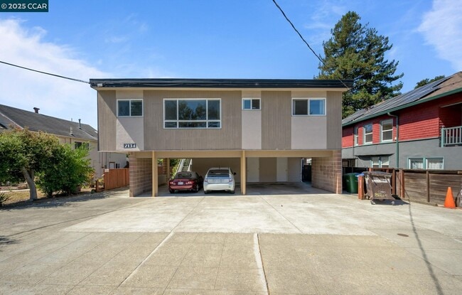 2134 McGee Ave in Berkeley, CA - Foto de edificio - Building Photo