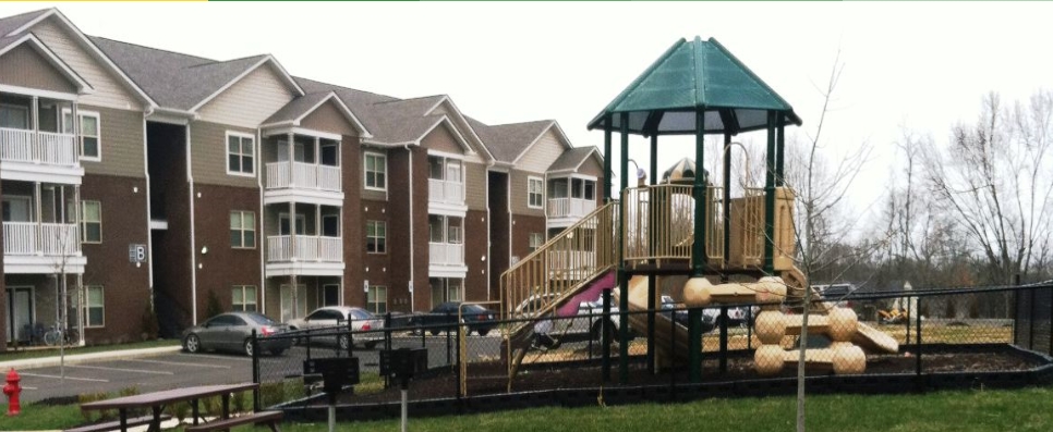 The Grove at Kendal Apartments in White House, TN - Foto de edificio