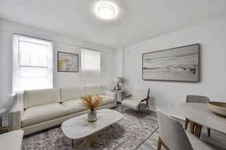 Roosevelt Apartments in Philadelphia, PA - Building Photo - Building Photo