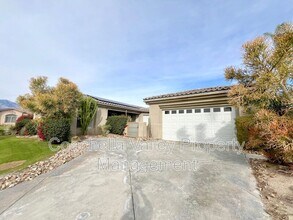 20 Trafalgar in Rancho Mirage, CA - Building Photo - Building Photo