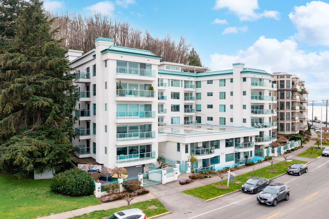 Harbour Vista in Seattle, WA - Building Photo