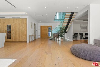 13812 Cumpston St in Los Angeles, CA - Building Photo - Building Photo