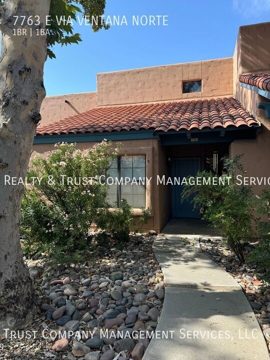 7763 E Vía Ventana Norte in Tucson, AZ - Building Photo