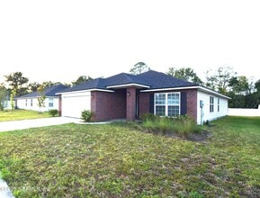 7285 Gateway Ct in Jacksonville, FL - Building Photo - Building Photo
