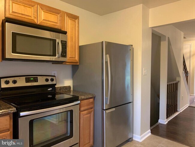 1658 Colonial Way in Frederick, MD - Building Photo - Building Photo