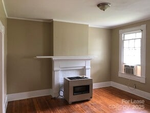 660 E Sharpe St in Statesville, NC - Building Photo - Building Photo