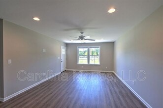 3657 Farrs Bridge Rd in Easley, SC - Building Photo - Building Photo