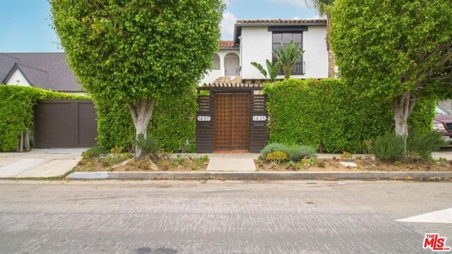 property at 1435 Ridgeley Dr