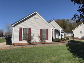 1806 Hanford Hills Rd in Graham, NC - Foto de edificio - Building Photo