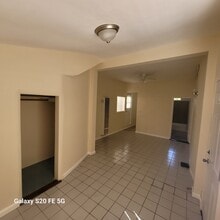 1422 Orizaba Ave, Unit A in Long Beach, CA - Building Photo - Building Photo