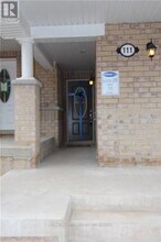 111 Bond Head Ct in Milton, ON - Building Photo - Building Photo