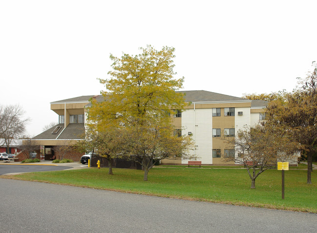 Greenport Manor in Hudson, NY - Building Photo - Building Photo