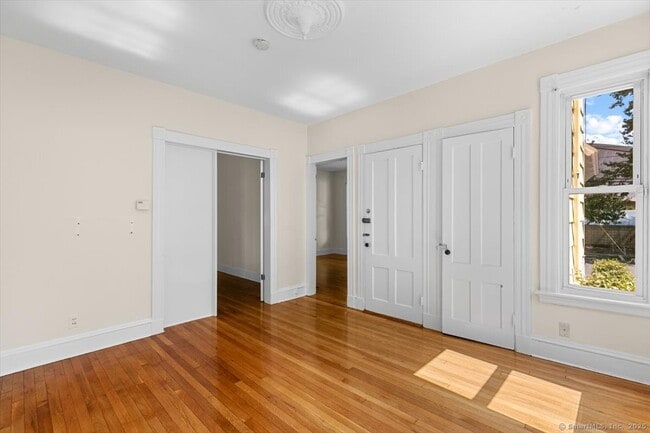 56 Mansfield St in New Haven, CT - Building Photo - Building Photo