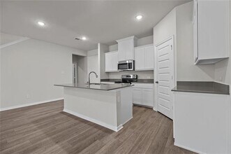 2400 Pacific Ave in Anna, TX - Building Photo - Building Photo