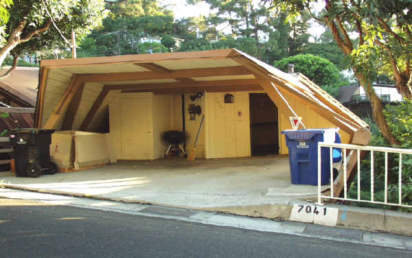 7027-7045 Woodrow Wilson Dr in Los Angeles, CA - Building Photo - Building Photo