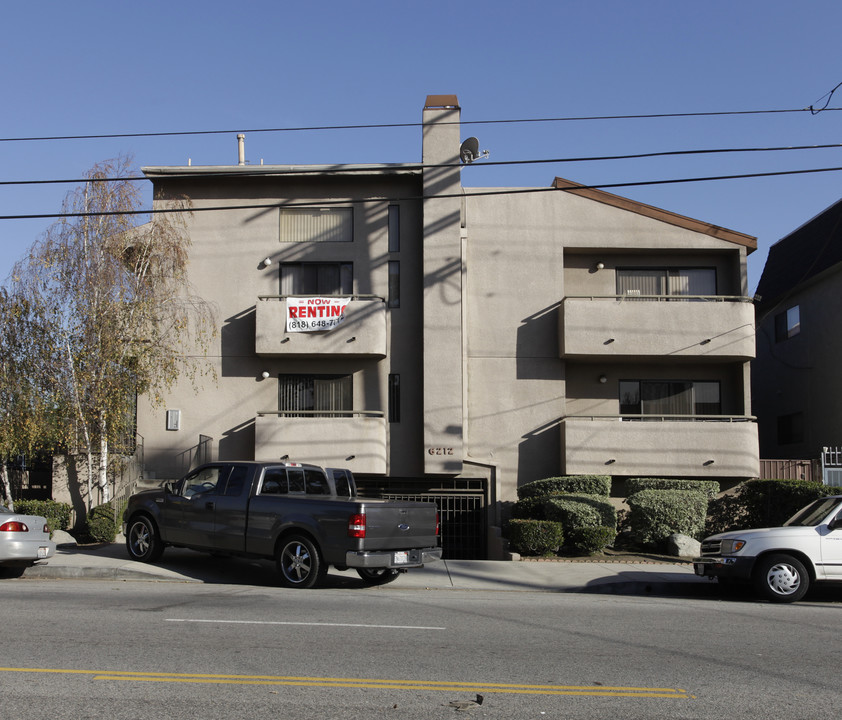 6212 Fulton Ave in Van Nuys, CA - Foto de edificio