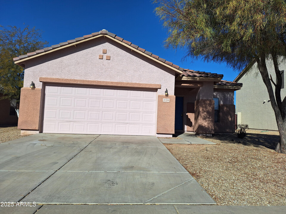 9708 W Kingman St in Tolleson, AZ - Building Photo