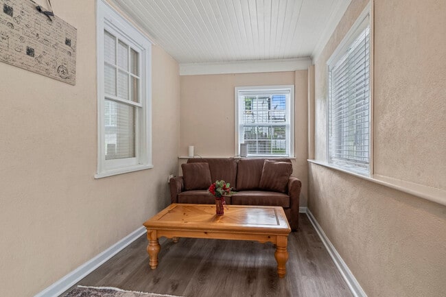 42 Old Lancaster Rd, Unit ID1321805P in Devon, PA - Foto de edificio - Building Photo