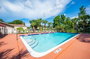 Beltrees Plaza in Dunedin, FL - Building Photo