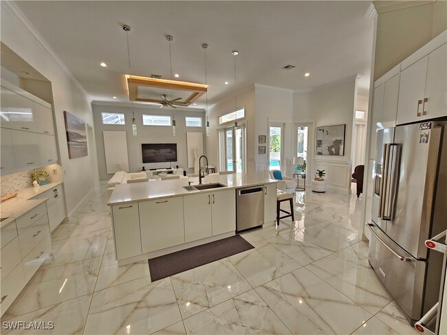 property at 8122 Wilshire Lakes Blvd
