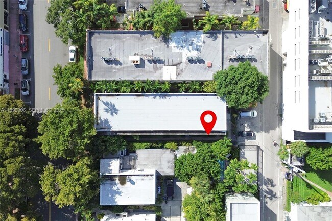544 Michigan Ave in Miami Beach, FL - Building Photo - Building Photo