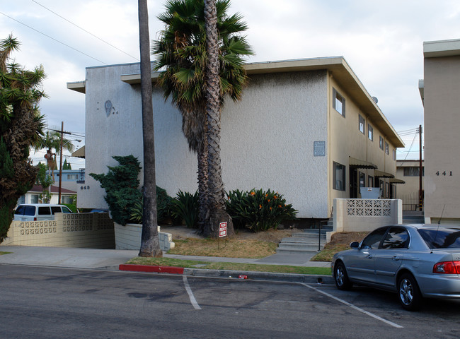 445 W Queen St in Inglewood, CA - Building Photo - Building Photo