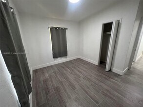 217 W 33rd St in Hialeah, FL - Building Photo - Building Photo
