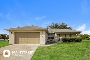 1161 Ebers St E in Lehigh Acres, FL - Building Photo