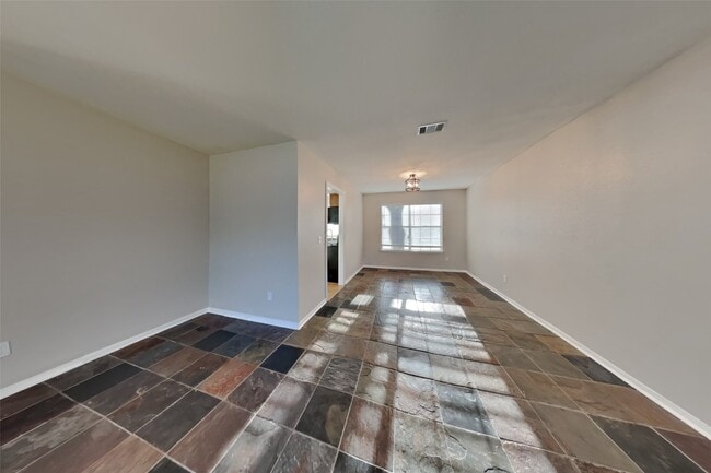 7611 Round Grove Ln in Houston, TX - Building Photo - Building Photo