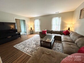 6413 Old Post Rd in Charlotte, NC - Building Photo - Building Photo