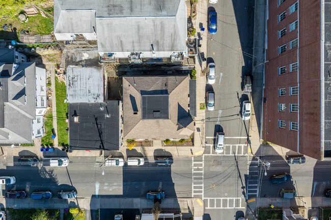 Victorian House Condominiums in Fall River, MA - Building Photo - Building Photo