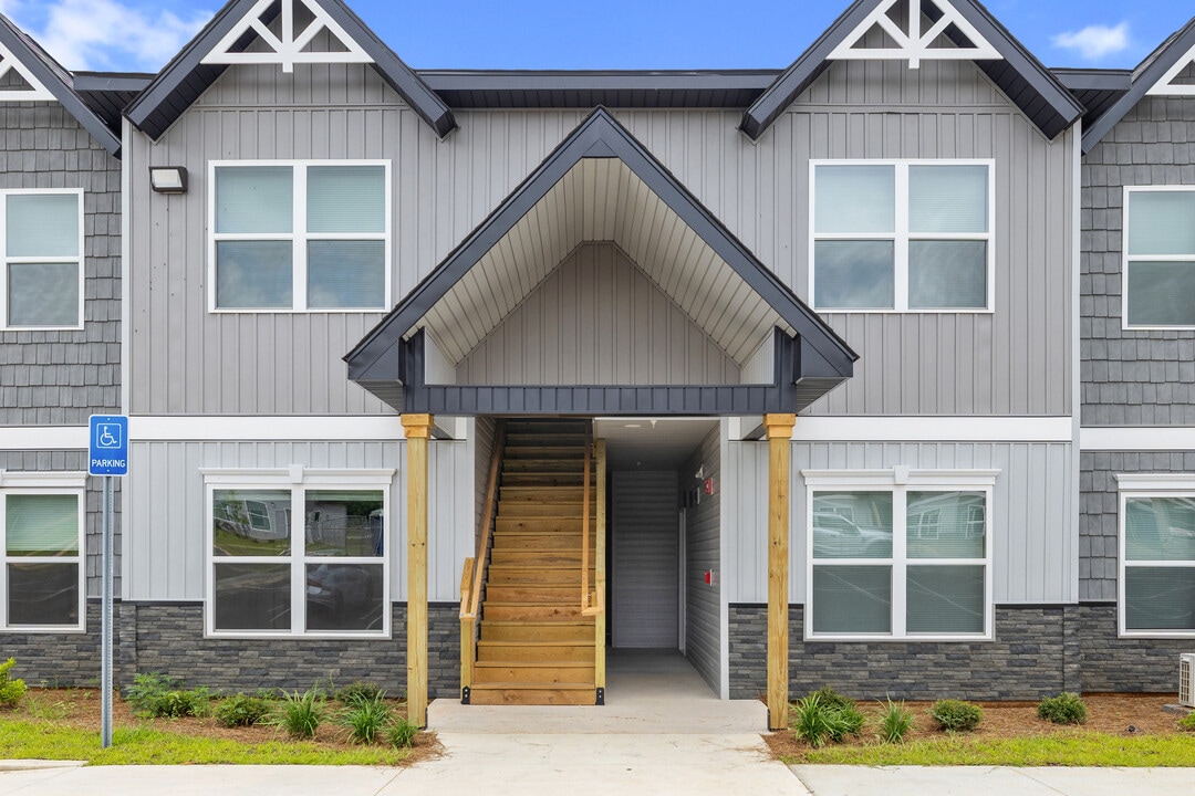 Platform Dothan in Dothan, AL - Building Photo