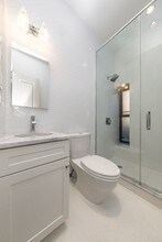 161 West 4th Street-Unit -4R in New York, NY - Building Photo - Building Photo