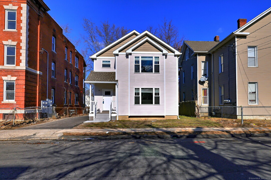 92-92 Mather St in Hartford, CT - Building Photo