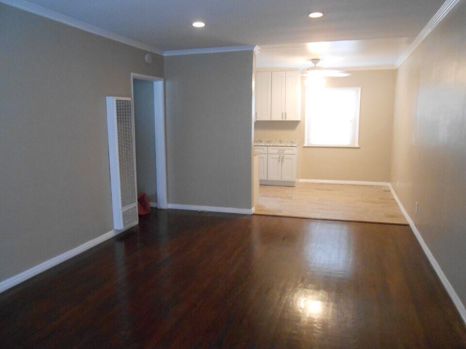 6941 Glasgow Ave, Unit #2 in Los Angeles, CA - Foto de edificio