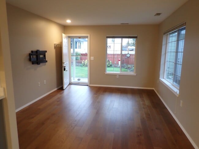 353 Norma St in Buckley, WA - Building Photo - Building Photo