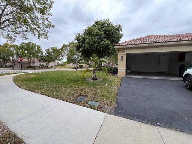 1919 Pisces Terrace in Weston, FL - Building Photo