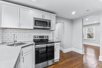 11 Town Hill St in Quincy, MA - Building Photo - Building Photo