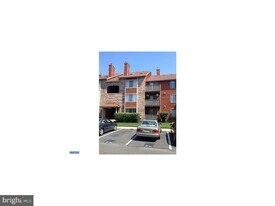 2614C Auburn Ct in Mount Laurel, NJ - Building Photo