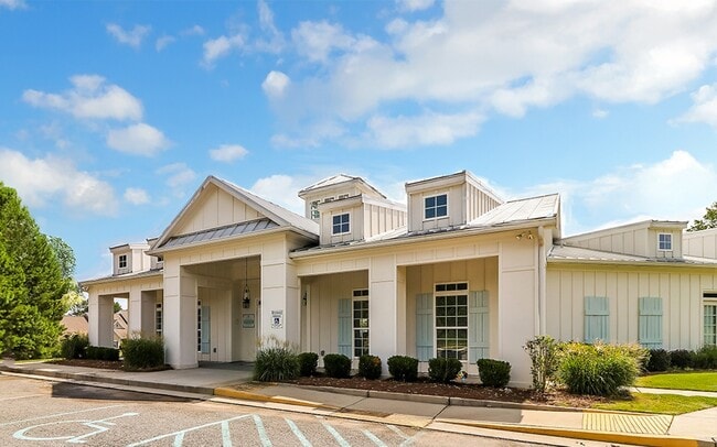 property at 39 Jackson Ct