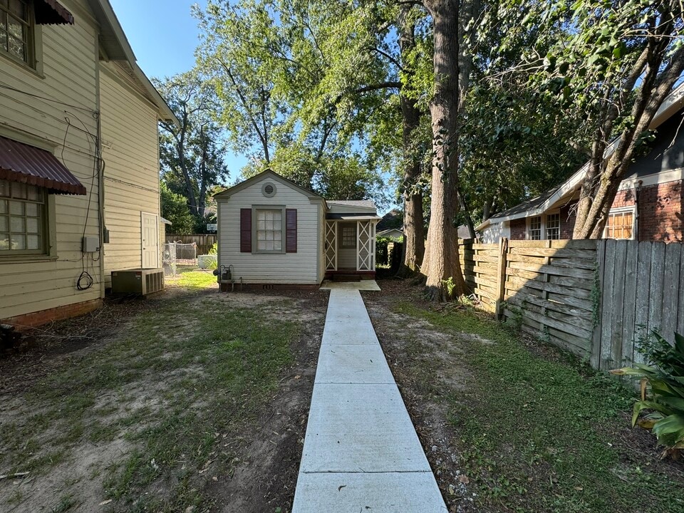 326 Cloverdale Rd in Montgomery, AL - Foto de edificio