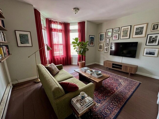 1224 Eckert Ave, Unit 1224 Eckert Avenue - 2nd and 3rd Floor in Reading, PA - Building Photo - Building Photo