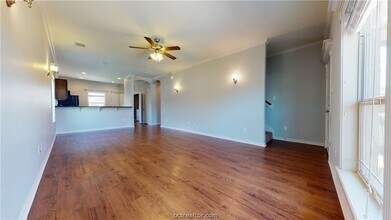 2501 Horse Shoe Dr in College Station, TX - Foto de edificio - Building Photo