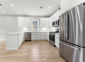 23 Dewolf St in Boston, MA - Building Photo - Building Photo