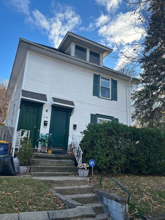 844 Hovey St SW in Grand Rapids, MI - Building Photo