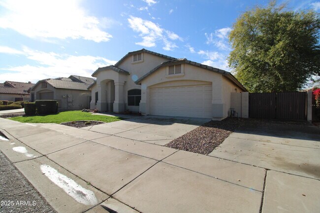 3311 W Walter Way in Phoenix, AZ - Building Photo - Building Photo