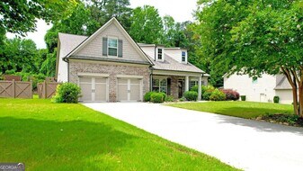 3731 Ivy Lawn Dr NE in Buford, GA - Building Photo