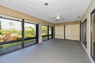 10361 SE Terrapin Pl in Tequesta, FL - Building Photo - Building Photo