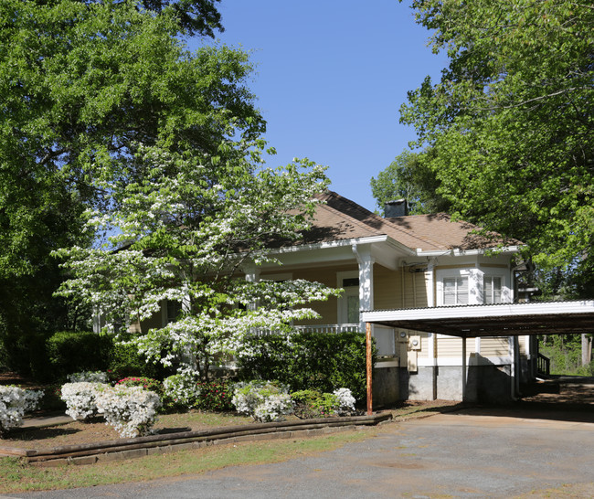 411 Aldrich Ave in Scottdale, GA - Building Photo - Building Photo