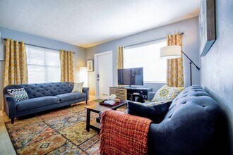 1505 NW 7th Ter in Fort Lauderdale, FL - Building Photo - Building Photo